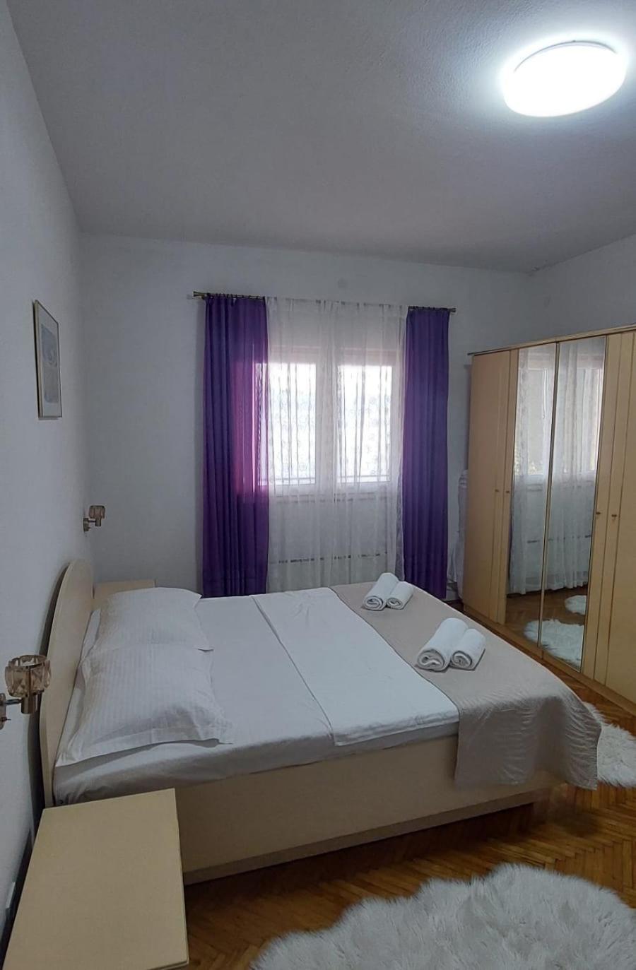 Apartment Toncica Оміш Екстер'єр фото
